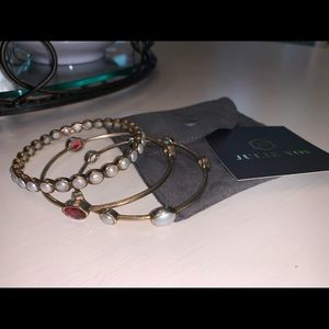 Julie Vos Milano 3 Pearl and Pink sapphire bangles